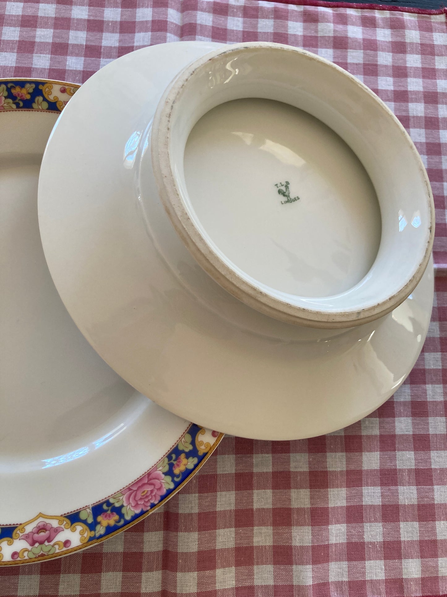 Fleurs de Lotus - Assiette sur Piédouche