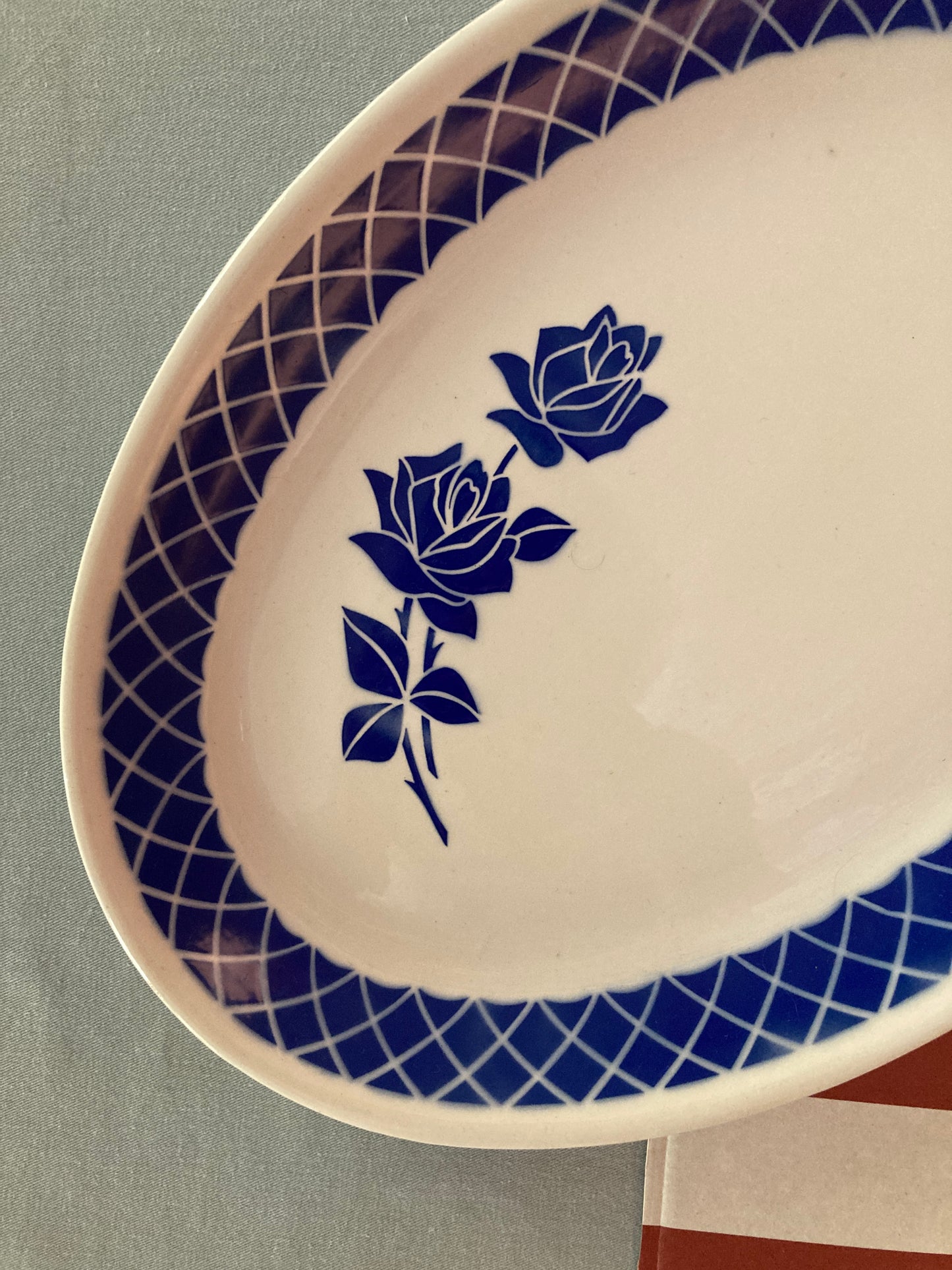 Rose Bleue - Plat de Service