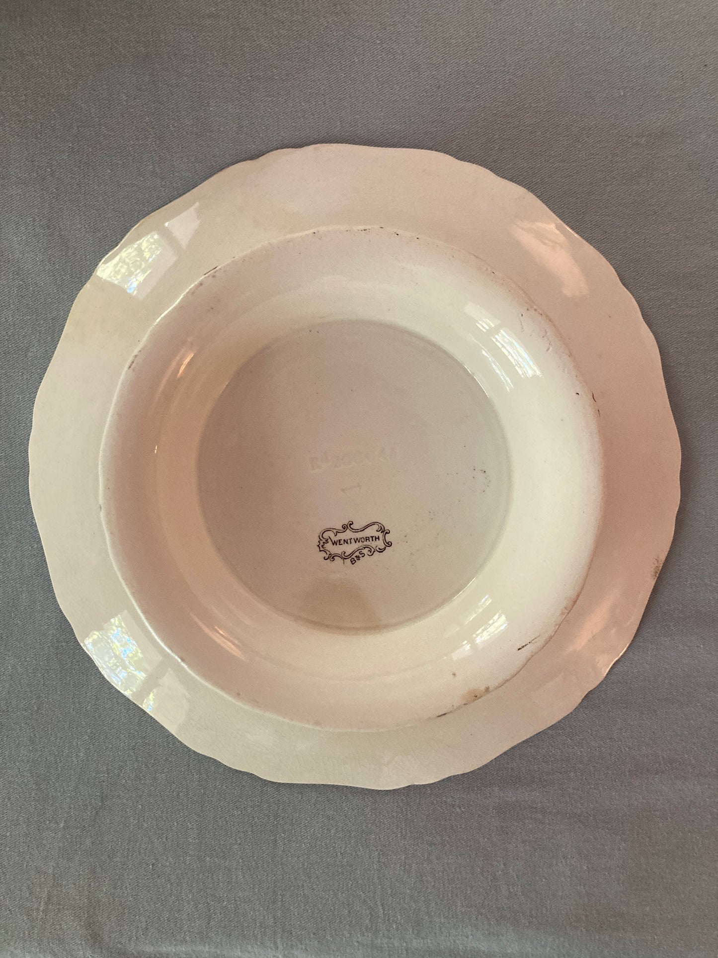 Wentworth - Assiette sur Piédouche