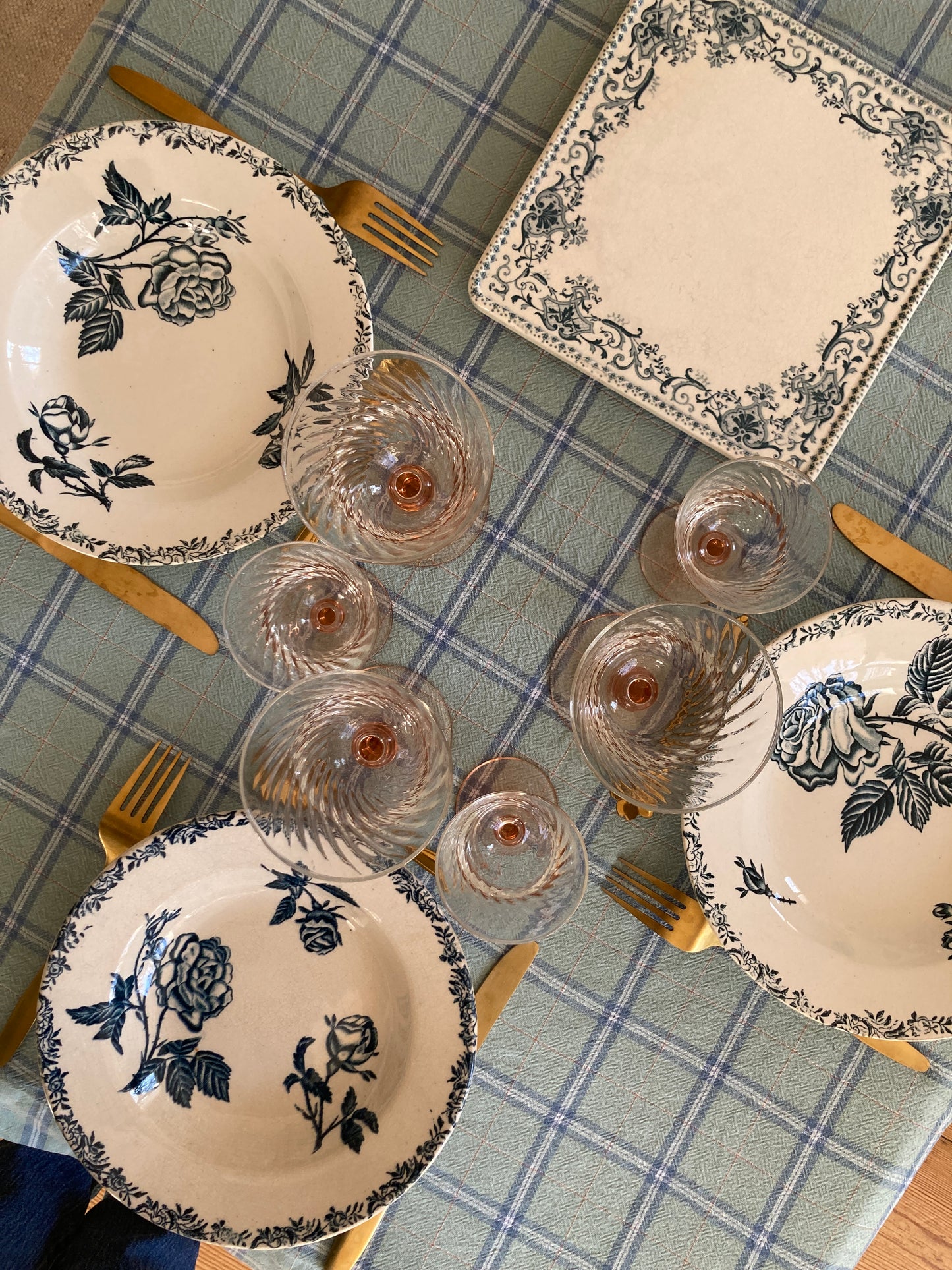 Roses - 4 Assiettes creuses