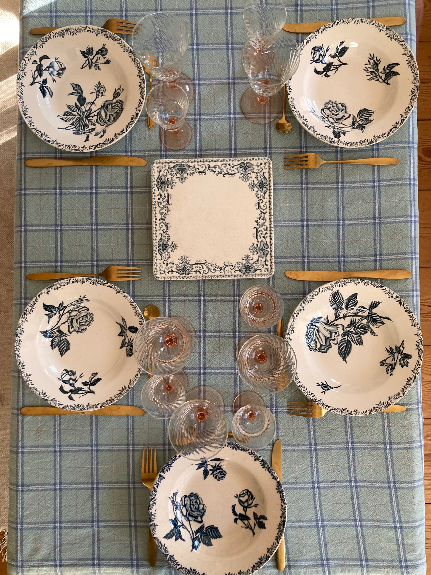 Roses - 4 Assiettes creuses