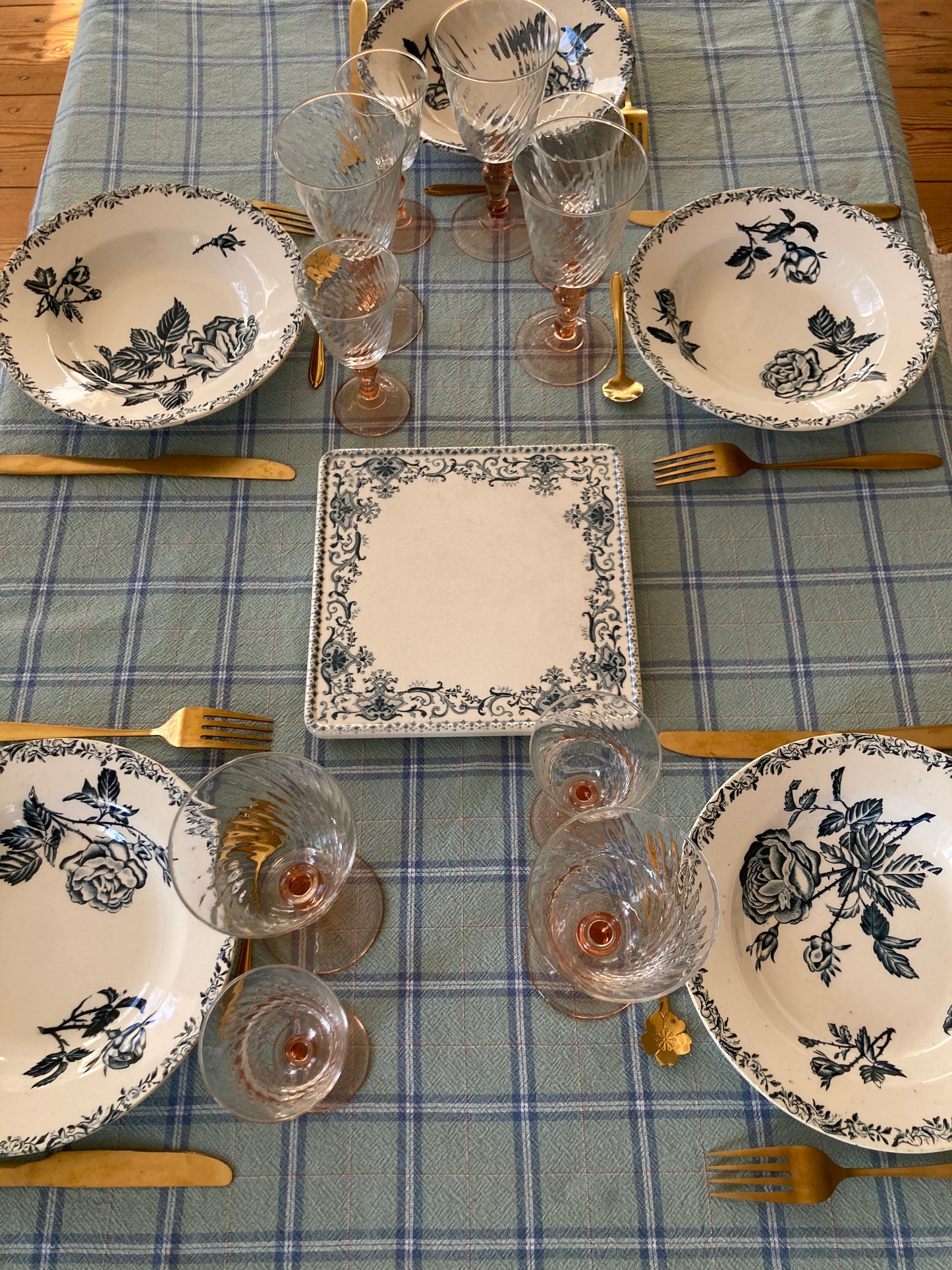 Roses - 4 Assiettes creuses