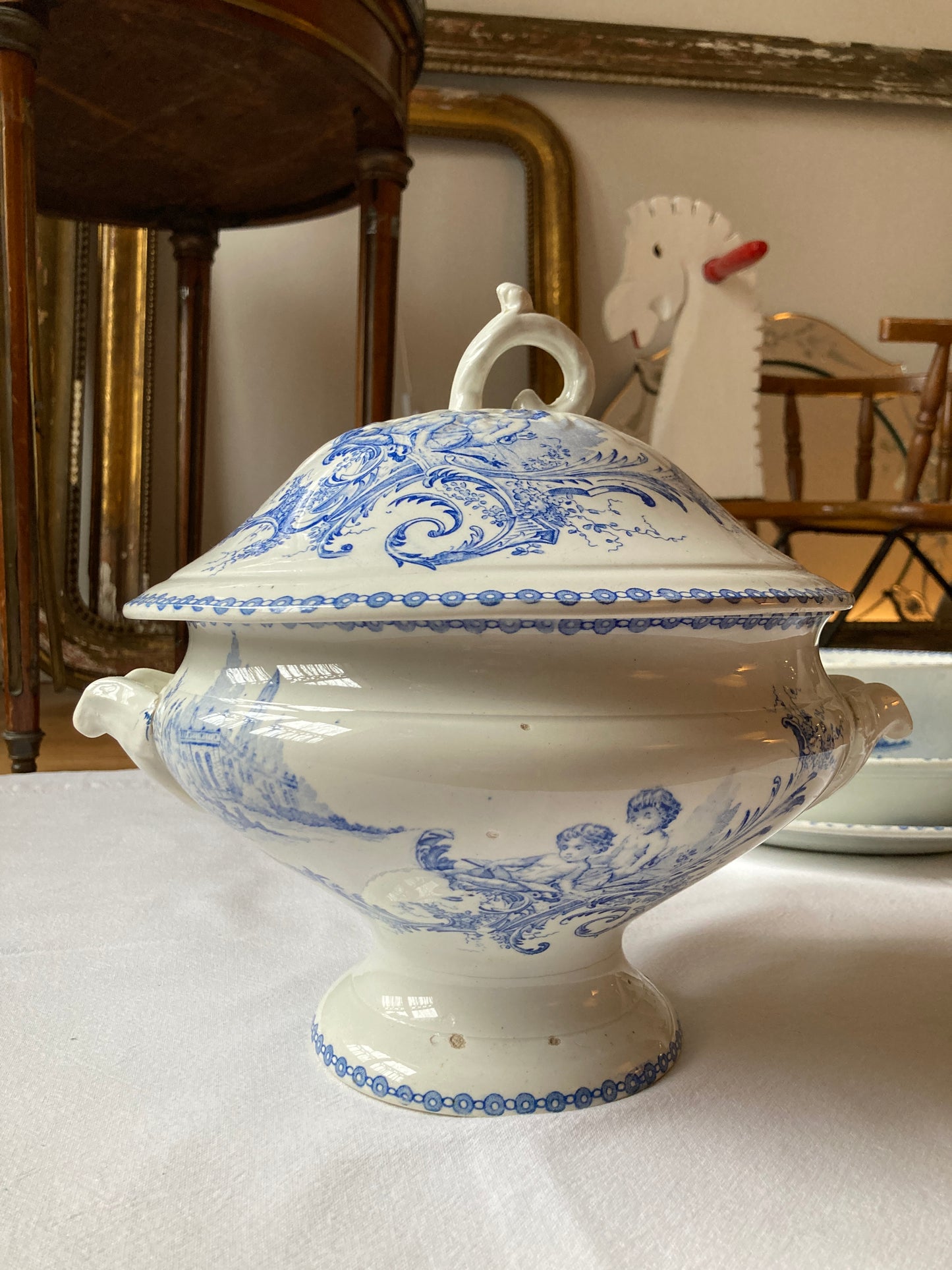 Trianon - Soup tureen