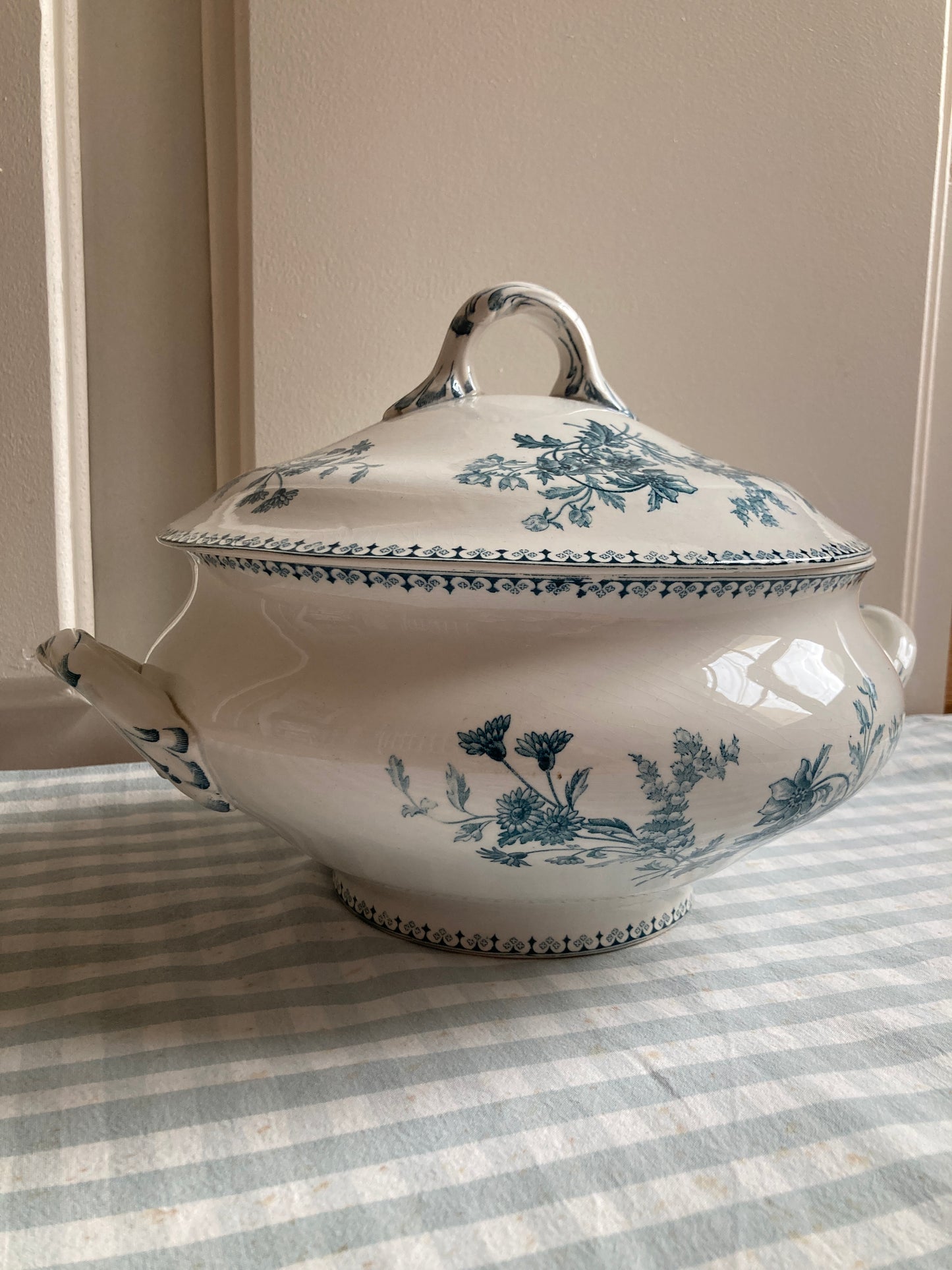 Trianon - Soup tureen