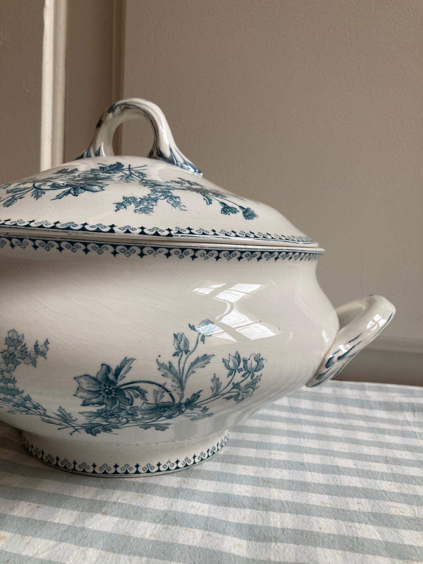 Trianon - Soup tureen