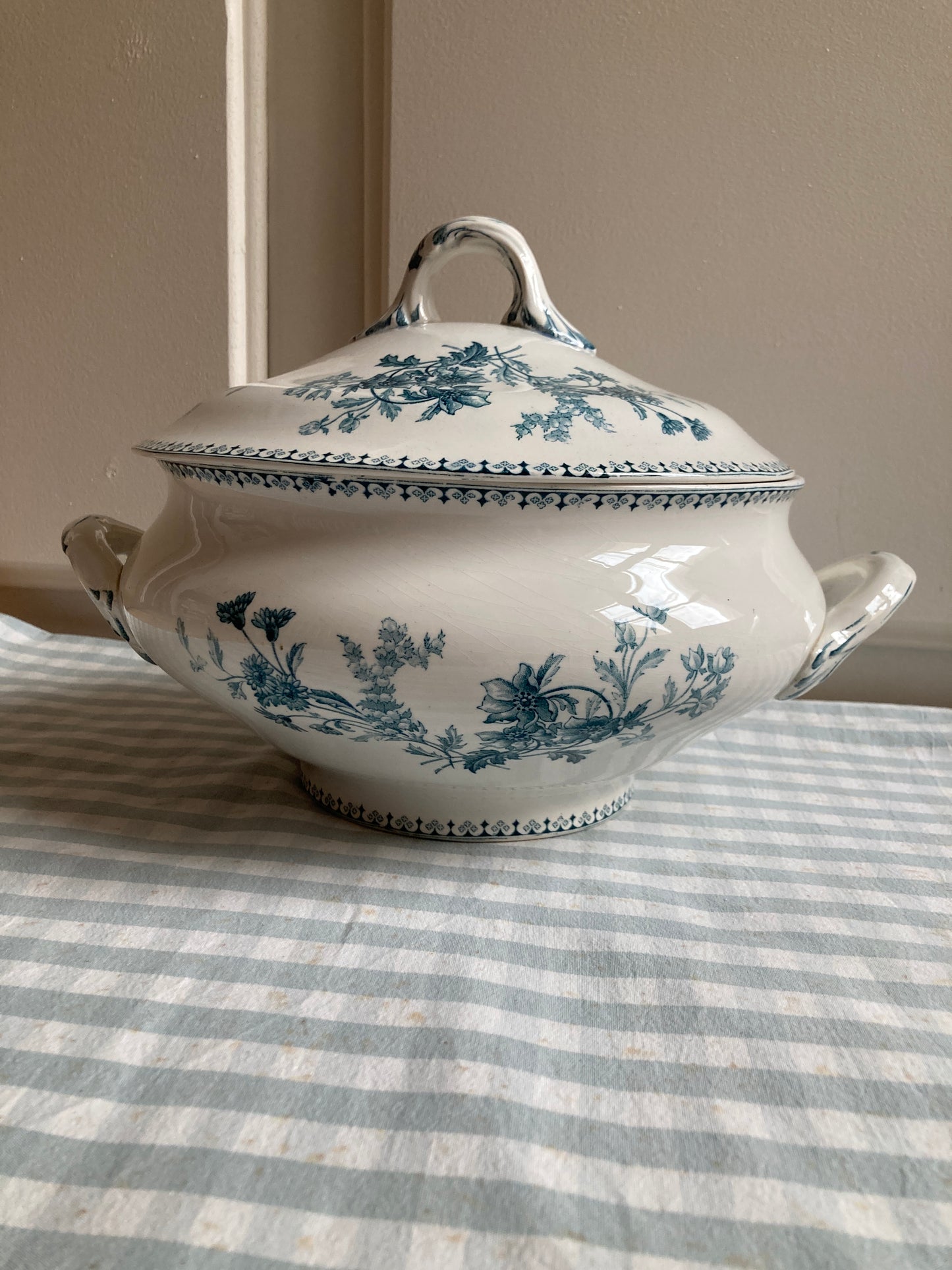 Trianon - Soup tureen