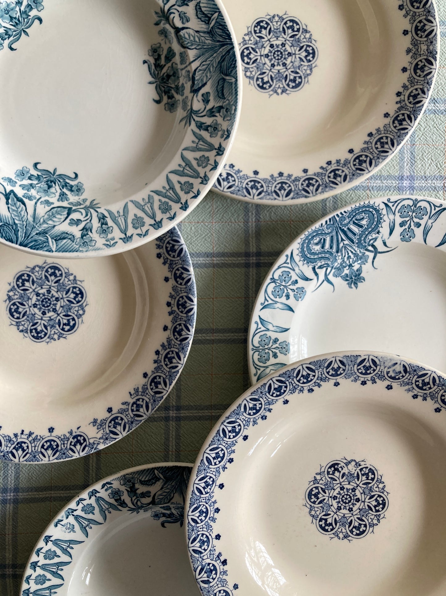 Mucha - 8 Assiettes Creuses