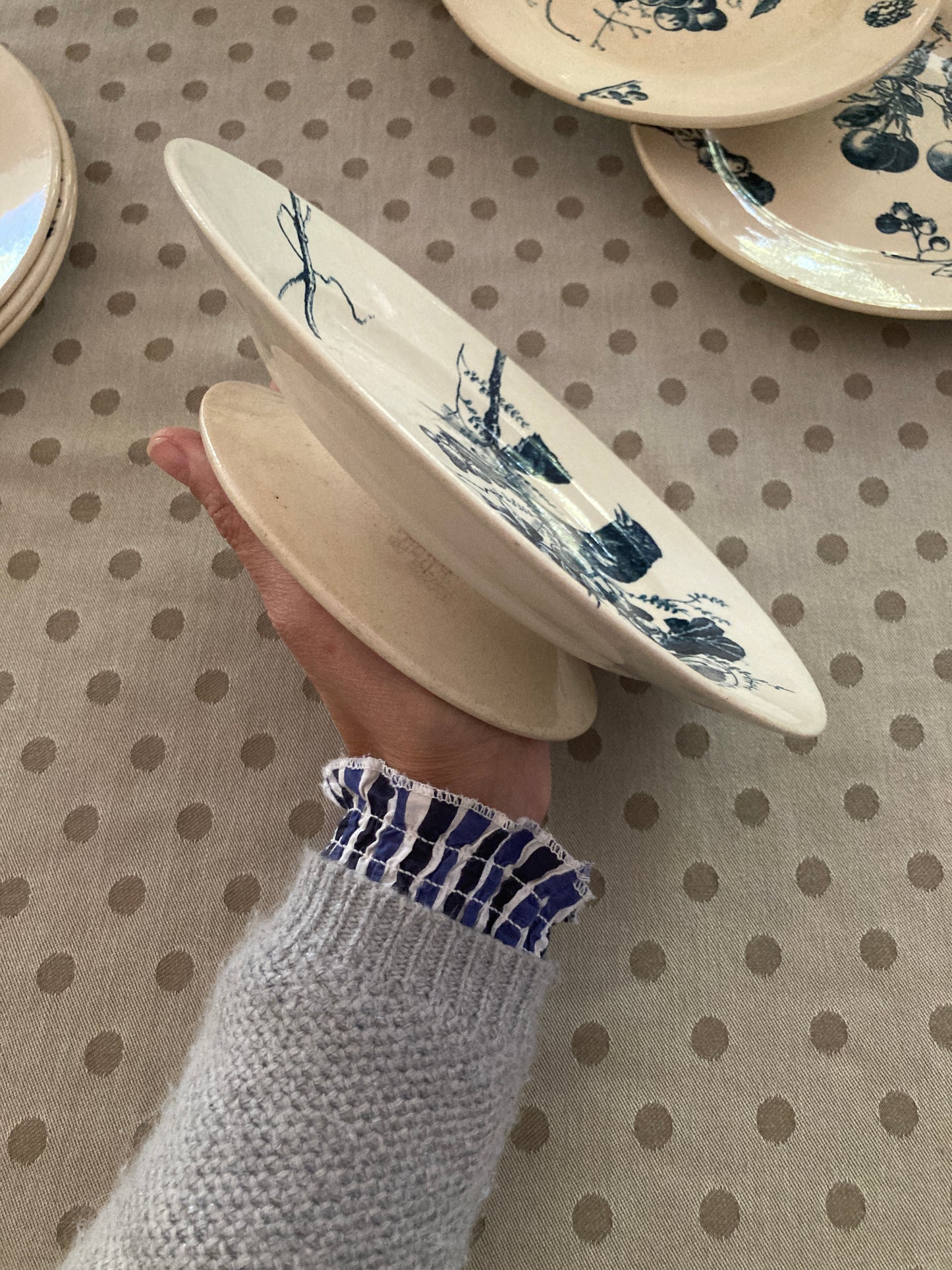 Corneilles - Assiette Sur Piédouche