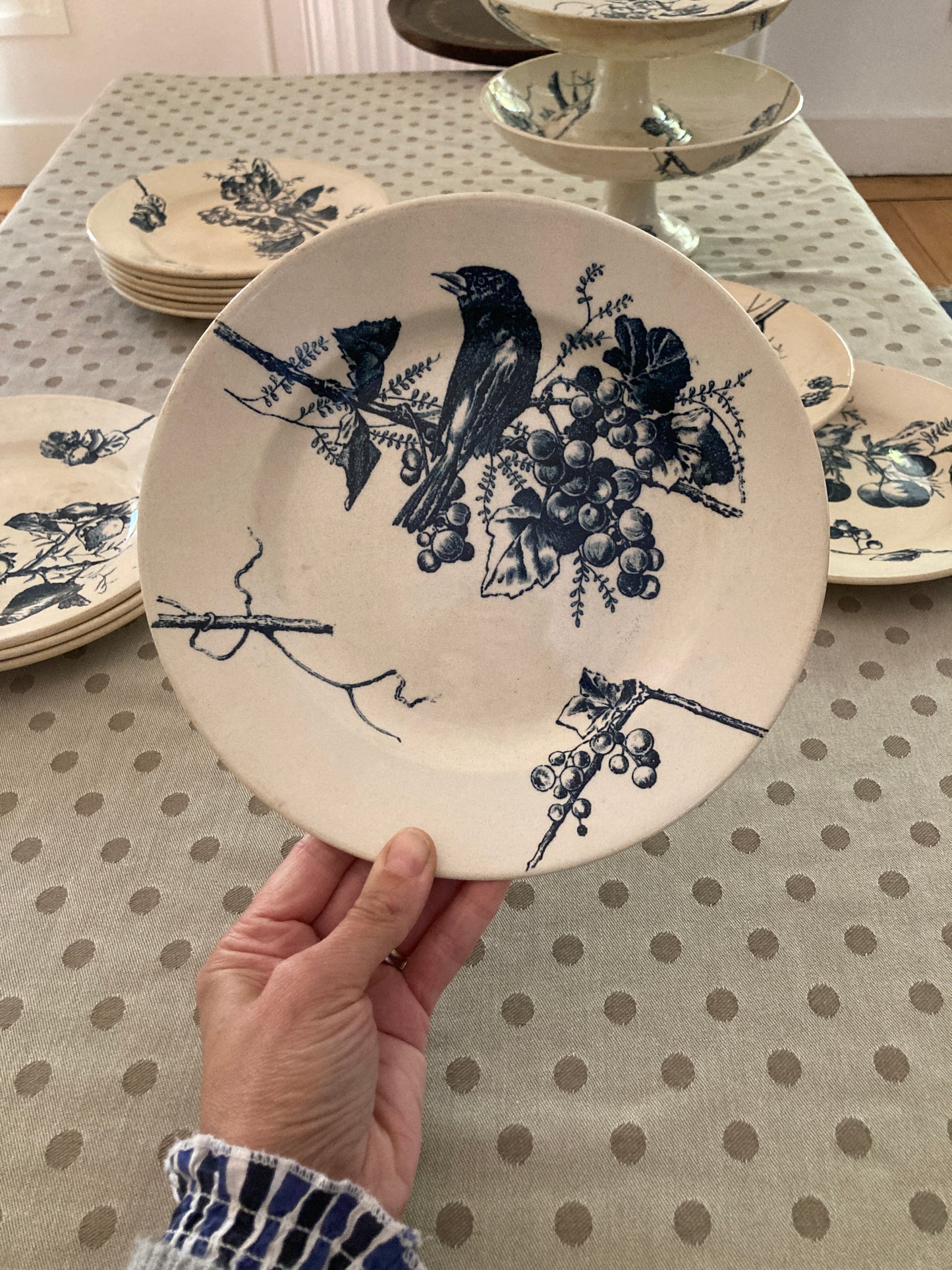 Corneilles - Assiette Sur Piédouche