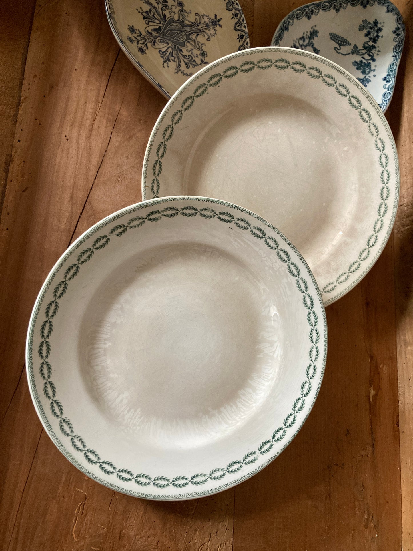 Nobilis Assiette sur Piédouche