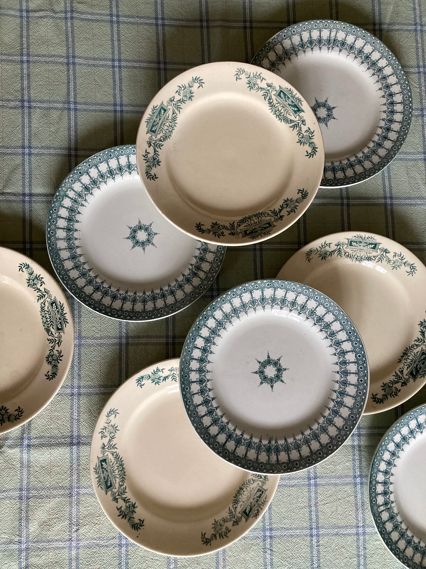 Longchamp - 8 Assiettes plates