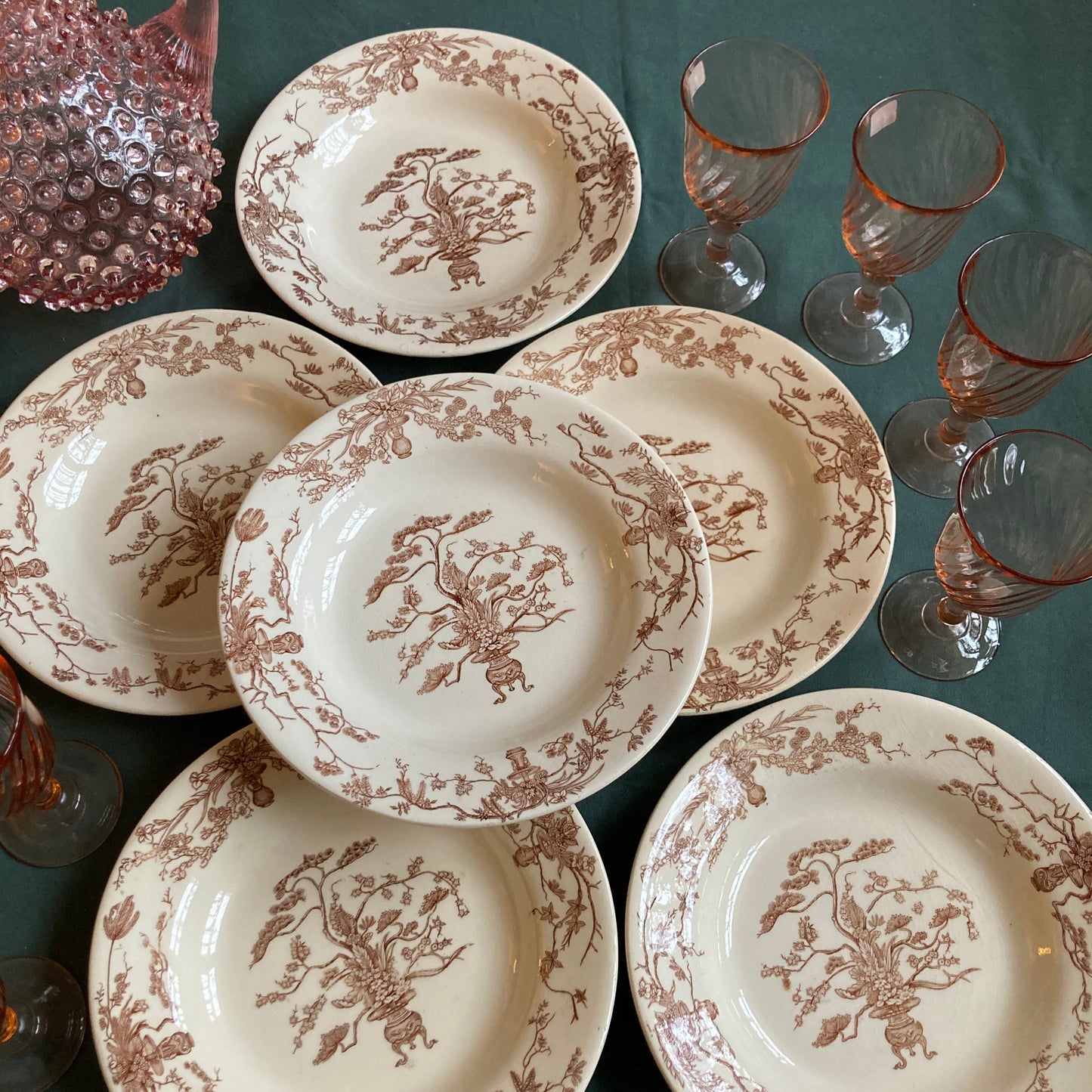 Le Lierre Salad Plate by Faiencerie De Gien | , Ltd